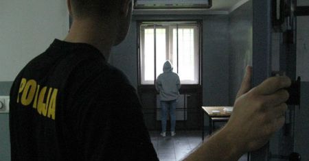 Wyrok dla kobiety, która w biały dzień zabiła nożem mężczyznę w centrum Kalisza
