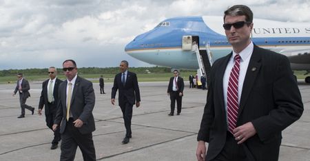 Ochrona Baracka Obamy znów w ogniu krytyki. Prezydent USA w jednej windzie z uzbrojonym recydywistą