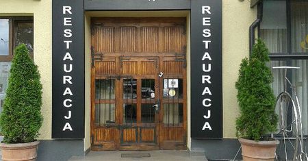 "To Łukasz N., menadżer restauracji osobiście nagrywał polityków w restauracji"