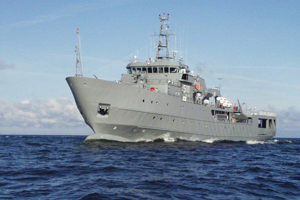 ORP "Kontradmirał Xawery Czernicki"