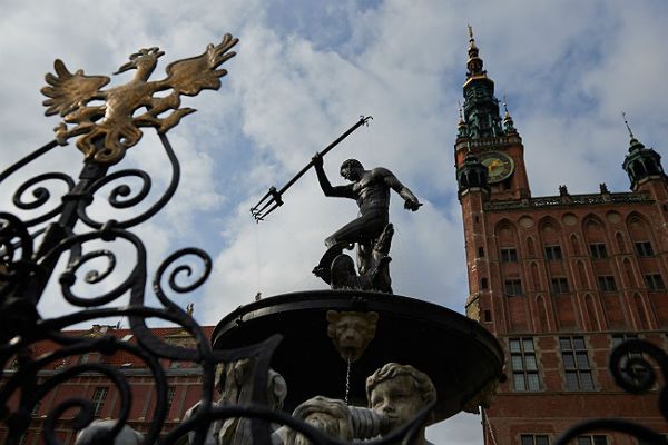 Po zimowej przerwie została uroczyście uruchomiona Fontanna Neptuna na Długim Targu w Gdańsku