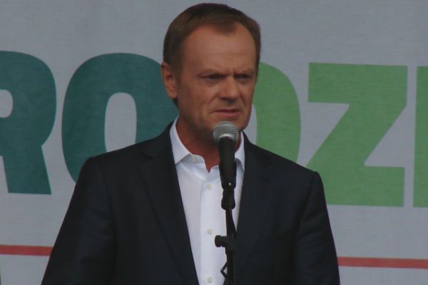 Jakie szanse ma Jacek Saryusz-Wolski, by pokonać Donalda Tuska?