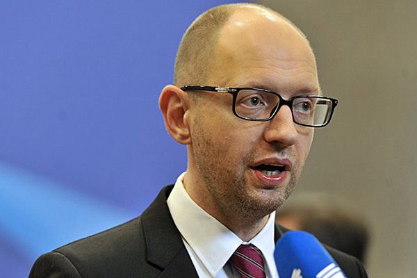 Arsenij Jaceniuk: Rosja nie wycofuje wojsk znad naszych granic
