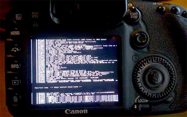 Linux na... lustrzance Canona