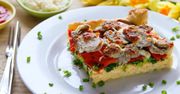 Tarta wielkanocna z białą kiełbasą i mozzarellą