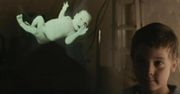 Film unoszący się w powietrzu, który obejrzysz z każdej strony