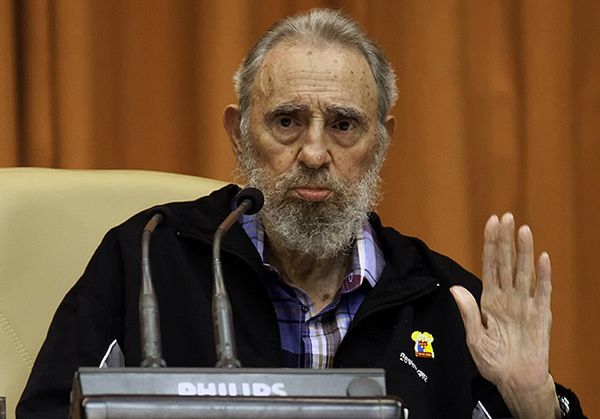 "Jeśli Fidel Castro pragnie spotkania, to papież się z nim zobaczy"
