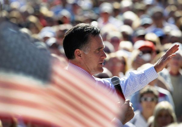 Czy Romney zmienia poglądy jak rękawiczki?