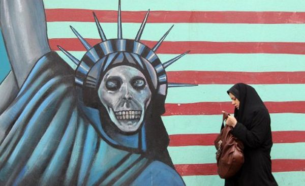 Iran: wielka demonstracja antyamerykańska przed byłą ambasadą USA w Teheranie
