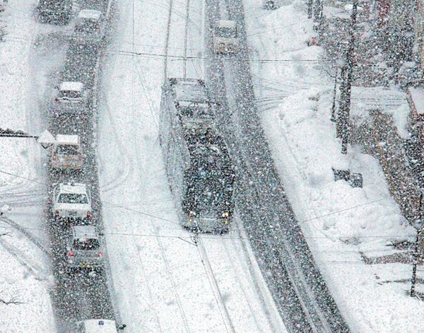 56 ofiar śnieżyc w Japonii