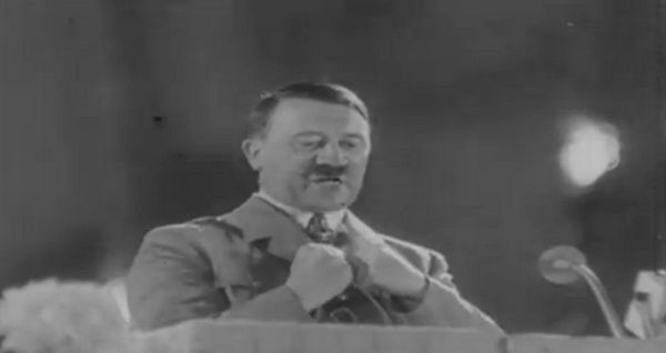 Adolf Hitler w reklamie szamponu - Żydzi oburzeni