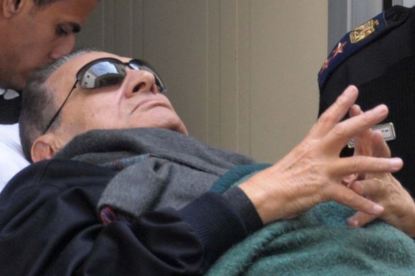 Mubarak zostanie przeniesiony do szpitala więziennego