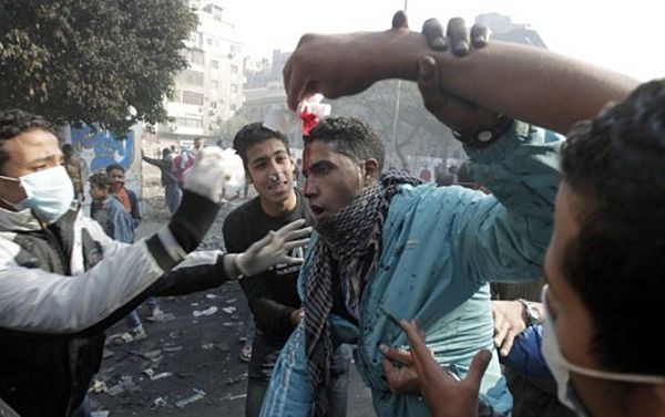 "NYT": Hosni Mubarak osobiście nadzorował brutalną pacyfikację demonstracji w Egipcie