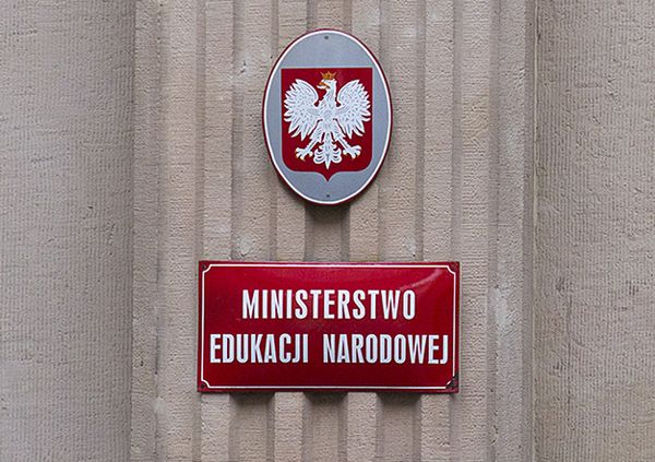 Boże Narodzenie jednak będzie w darmowym podręczniku MEN