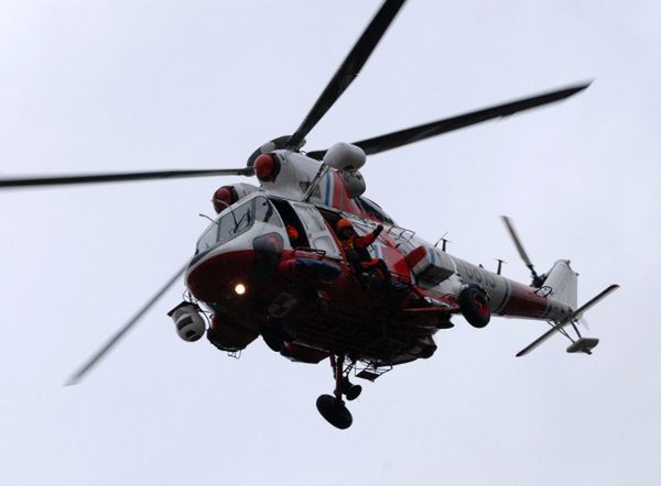 Akcja ratownicza na Bałtyku - śmigłowiec marynarki pomógł choremu