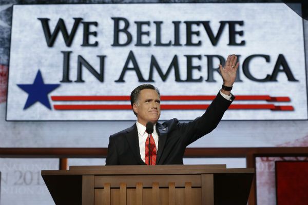Romney atakuje politykę zagraniczną Obamy, ale sondaże faworyzują prezydenta