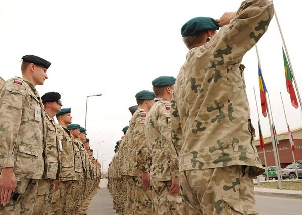Tomasz Siemoniak do żołnierzy w Afganistanie: wyjdziecie z podniesionym czołem