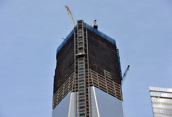 W nowym budynku WTC w Nowym Jorku wybuchł pożar