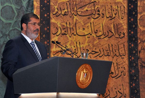 Prezydent Egiptu: zmiany wśród wojskowych dla dobra narodu