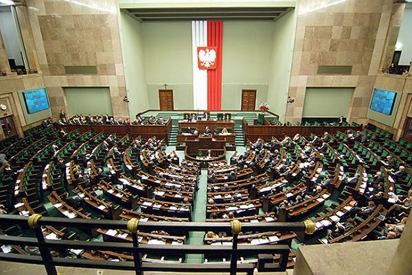 PiS, SP i RP za zmianami w regulaminie Sejmu; PO - przeciw