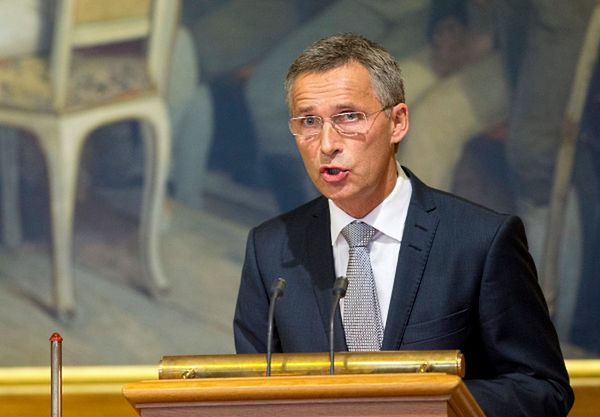 Premier przeprasza za błędy w reakcji na zamachy Breivika