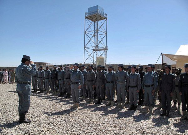 Sześciu afgańskich policjantów zginęło w zamachu bombowym
