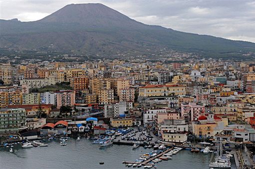 Gigantyczny, podwodny wulkan zagraża Włochom