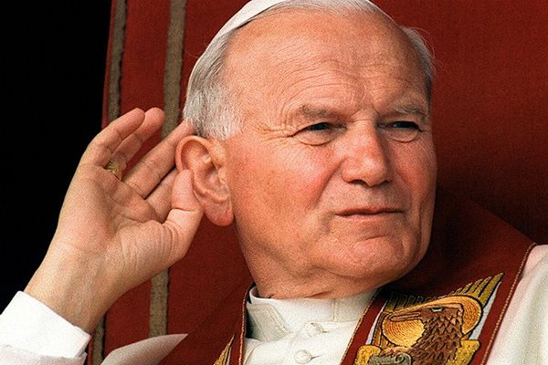Prof. Massimiliano Signifredi: SB chciało skompromitować Jana Pawła II. Był za "czysty"