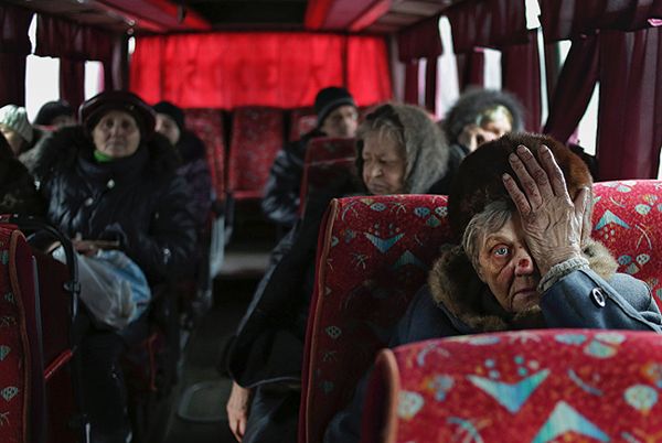Ewakuowani z Donbasu wracają na Ukrainę załatwiać, czego nie zdążyli