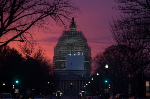 Kongres USA przyjął ustawę o wydatkach obronnych