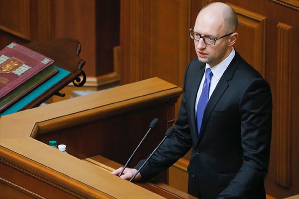 Premier Ukrainy Arsenij Jaceniuk: Rosji nie wolno rozmieścić broni atomowej na Krymie