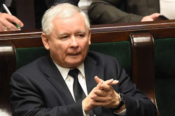 Jarosław Kaczyński: będę domagał się usunięcia z partii zawieszonych posłów
