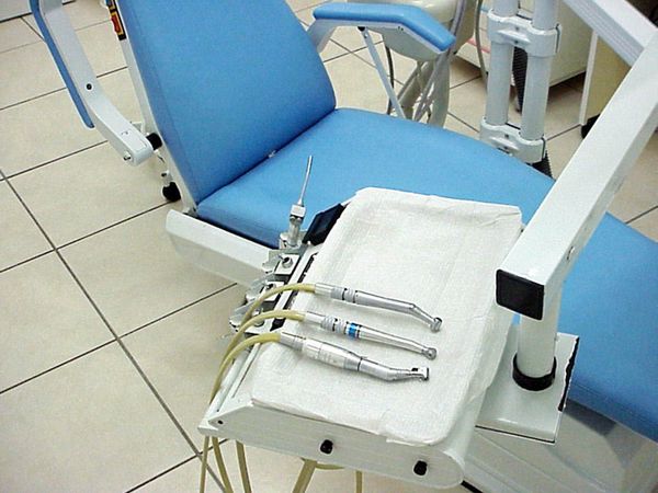 Dentysta jak z horroru. Pacjenci mogą mieć HIV i żółtaczkę