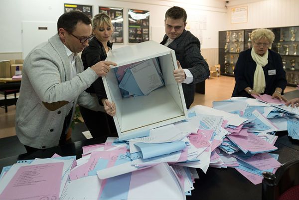 Kto będzie rządził stolicą Śląska? Marcin Krupa zmierzy się z Andrzejem Sośnierzem