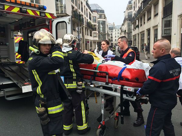Atak na redakcję pisma "Charlie Hebdo" w Paryżu. Co najmniej 12 osób zabitych i 20 rannych