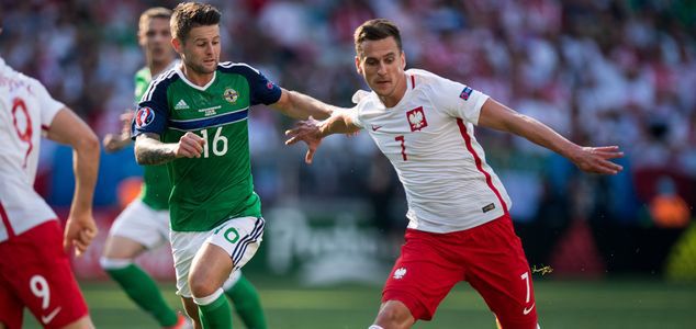 Transmisję meczu Polska - Irlandia Północna chętniej oglądano w Jedynce niż w Polsacie