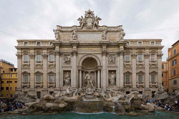 Podniesiono kary za kąpiele w rzymskich fontannach