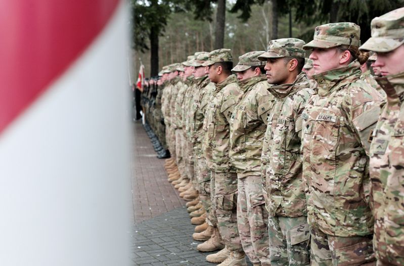Żołnierze USA dają nam bezpieczeństwo? Polacy podzieleni