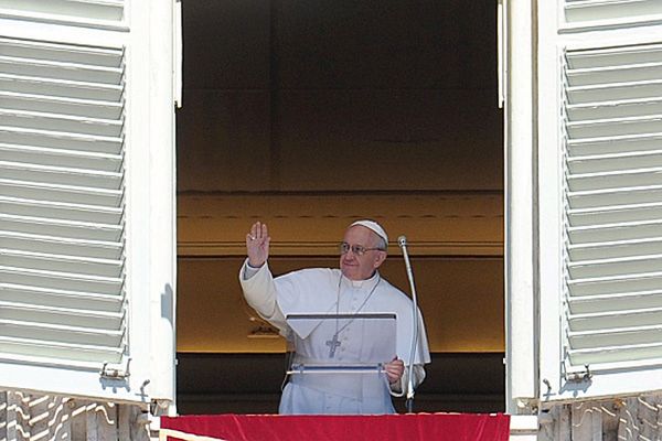 Papież Franciszek dedykował mszę Benedyktowi XVI w dniu jego urodzin