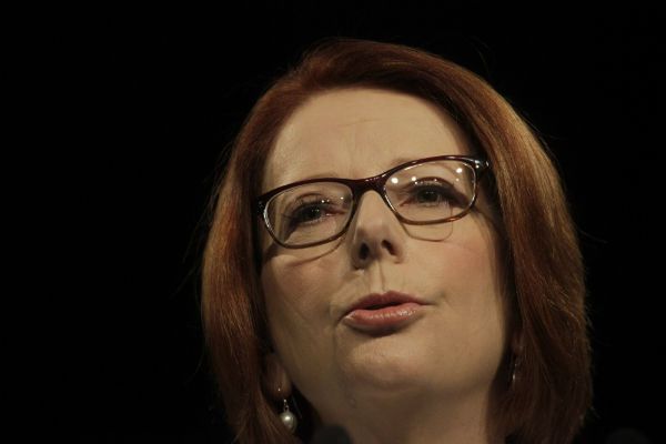 Premier Australii Julia Gillard przeprasza za przymusowe adopcje