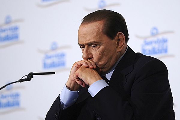 Silvio Berlusconi w szpitalu, procesy pod znakiem zapytania