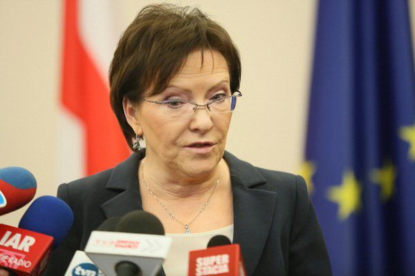 Ewa Kopacz chce, by komisje rozważyły zgłoszenie projektu ws. mandatów