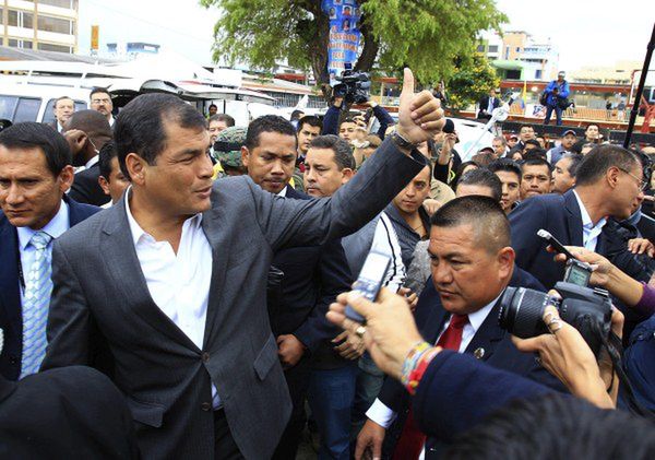 Raffael Correa ponownie wygrał wybory prezydenckie w Ekwadorze