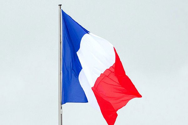 Francja otrzymała "bezpośrednie groźby od terrorystów"