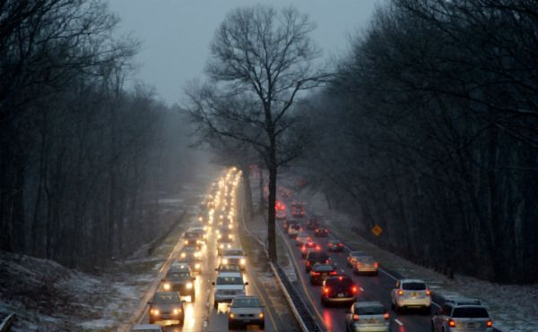 Gwałtowne burze śnieżne w USA: 12 ofiar