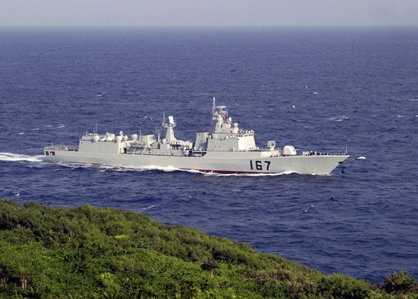 Chiny wzmacniają flotę w spornych rejonach