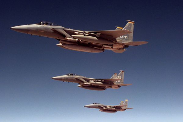 Katastrofa saudyjskiego myśliwca F-15. Spadł do Zatoki Perskiej