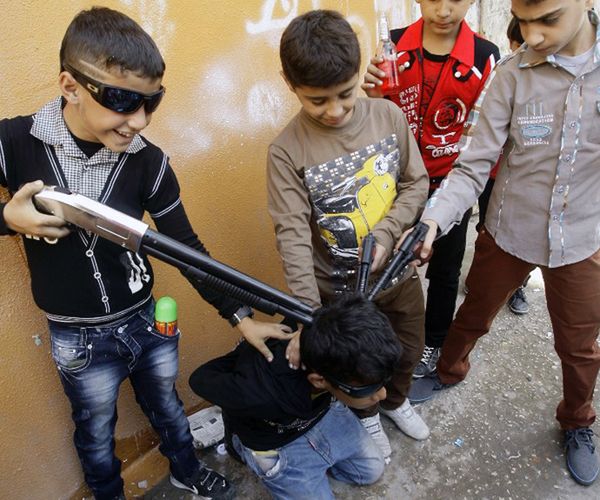 HRW: dzieci walczą w szeregach rebeliantów w Syrii