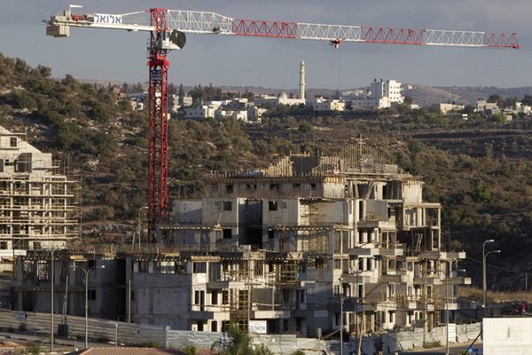 Izrael zezwoli na budowę 3 tys. nowych domów na ziemiach okupowanych