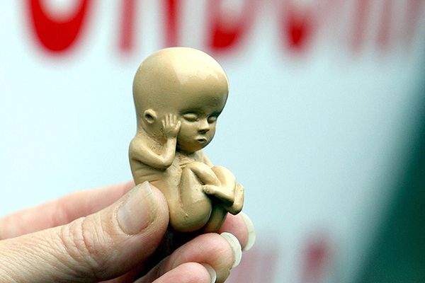Aborcja całkowicie zakazana w Polsce? Wszystko zależy od posłów